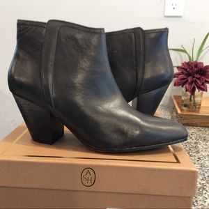 ASH Olivia black leather bootie
